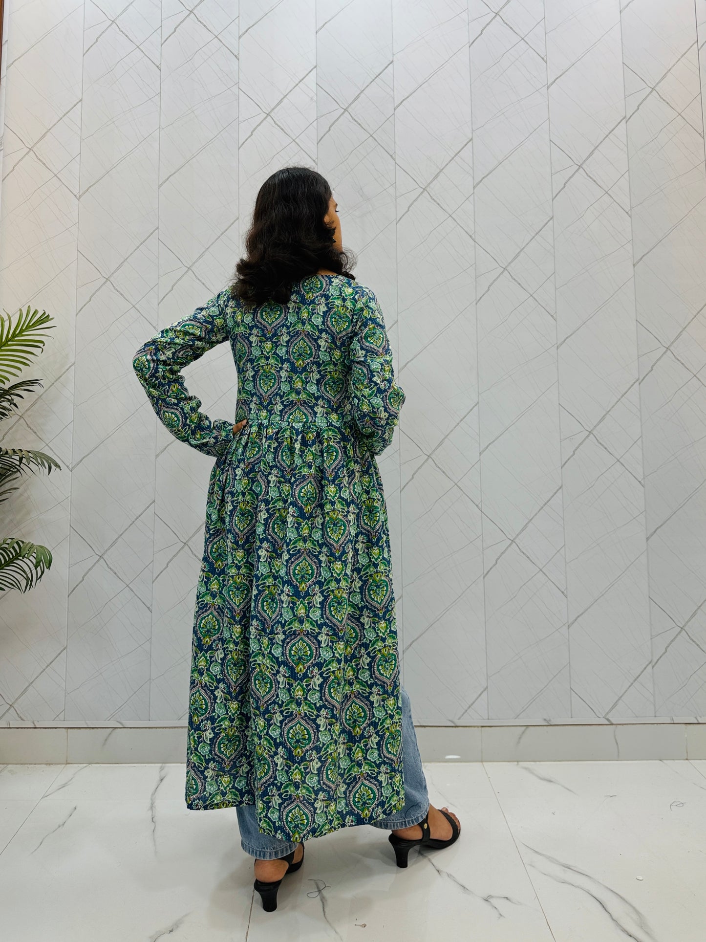 Floral Green Long Side Cut With Dori
