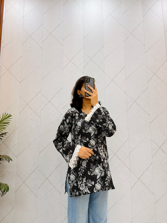 Kantha Black Balloon Sleeve Straight Kurti