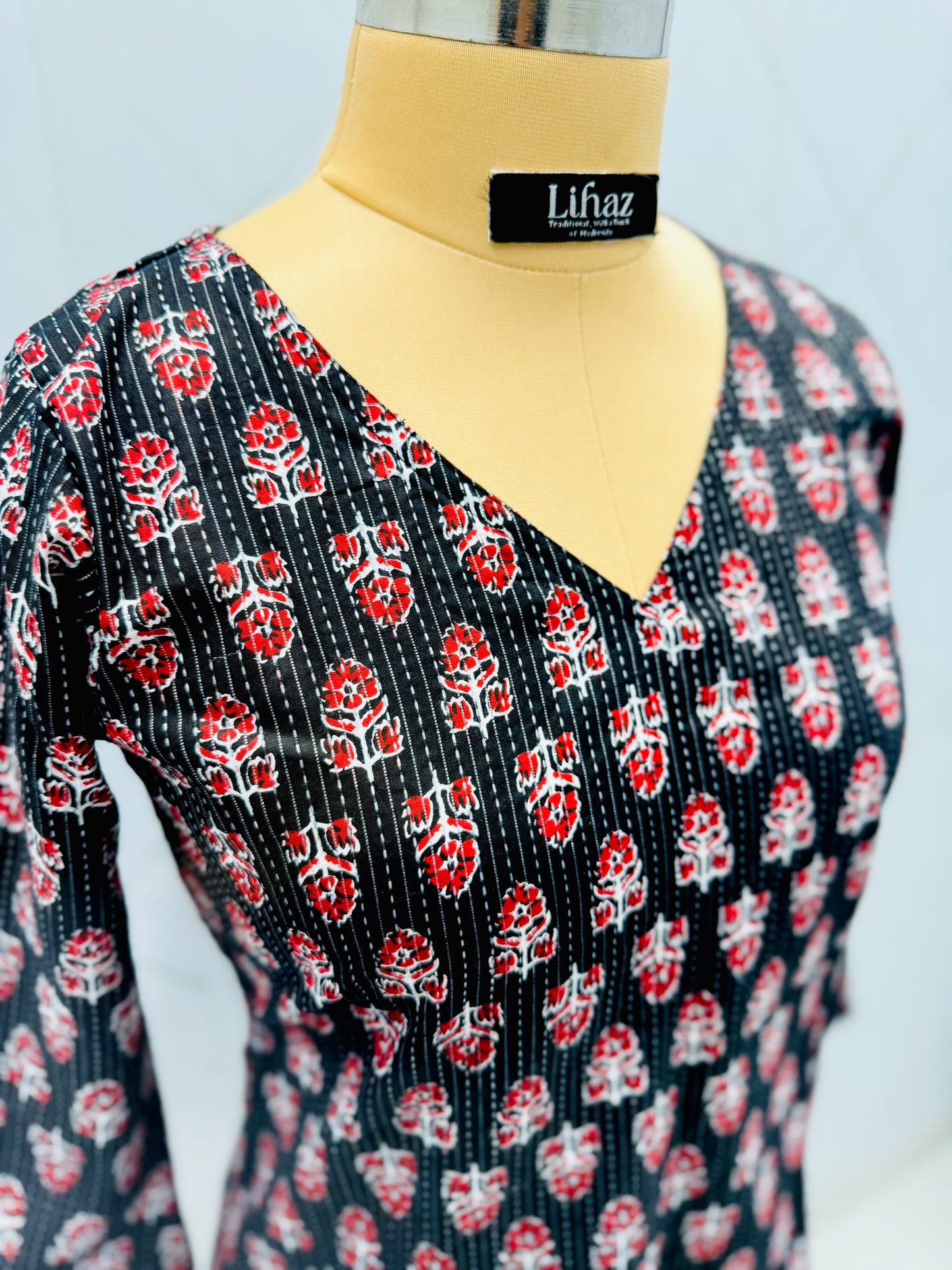 Floral Black Balloon Straight Kurti