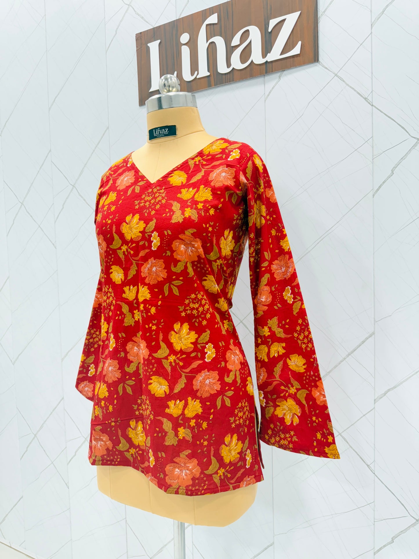 Floral Red Balloon Straight Kurti