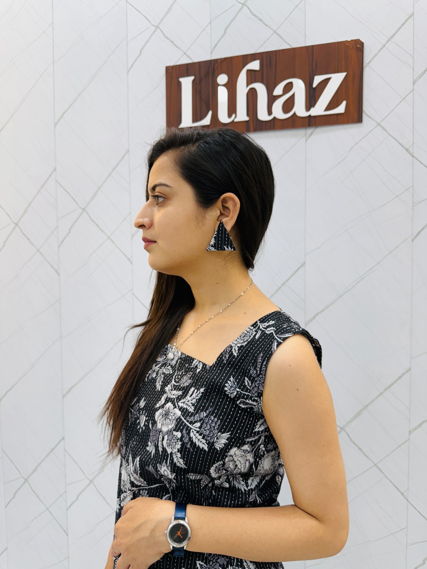 Black Kantha Sleeveless Back Dori Kurti