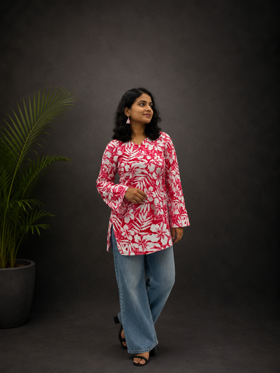 Red Floral Balloon Sleeve Straight Kurti