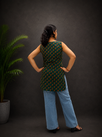 Green Sleeveless Short Kurti