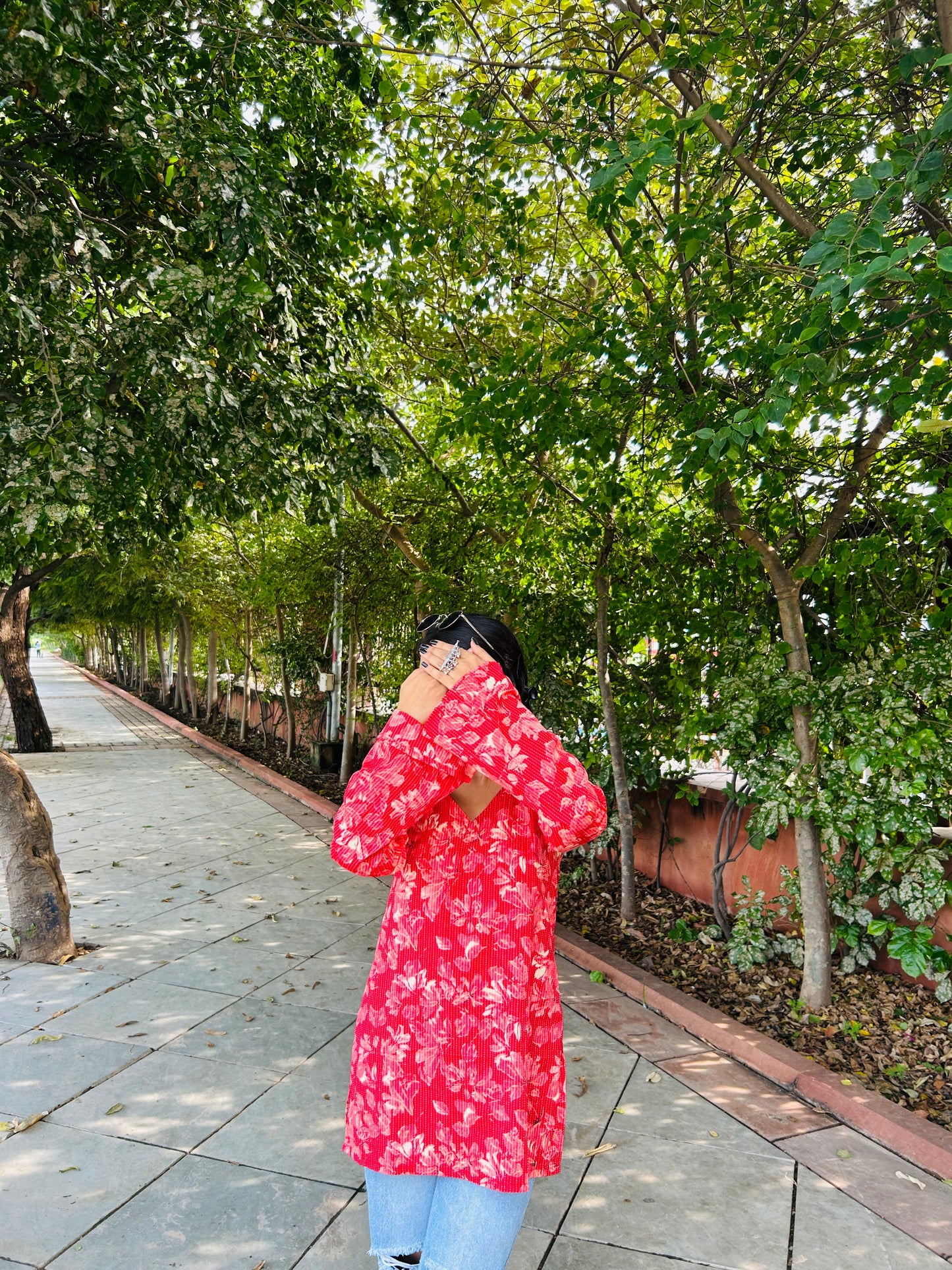 Tomato Red Balloon Sleeve Straight Kurti