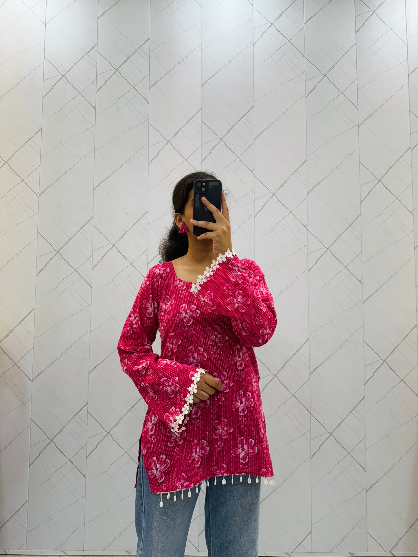 Floral Magenta Balloon Sleeve Kurti
