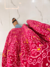 Magneta Long Side Cut Sleeveless Kurti