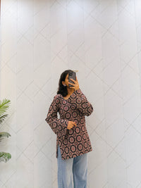 Black Azrak Balloon Sleeve Straight Kurti