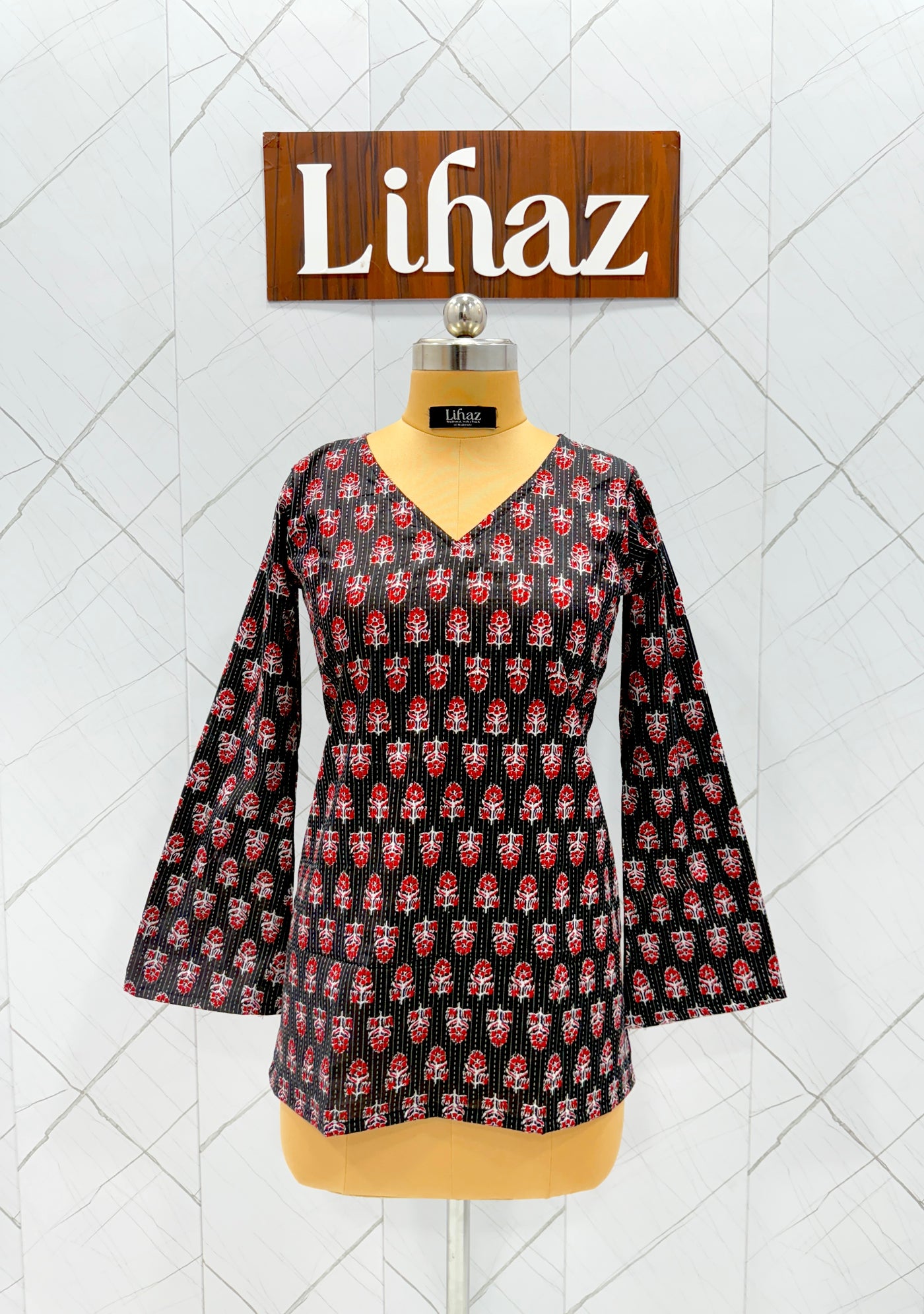 Floral Black Balloon Straight Kurti