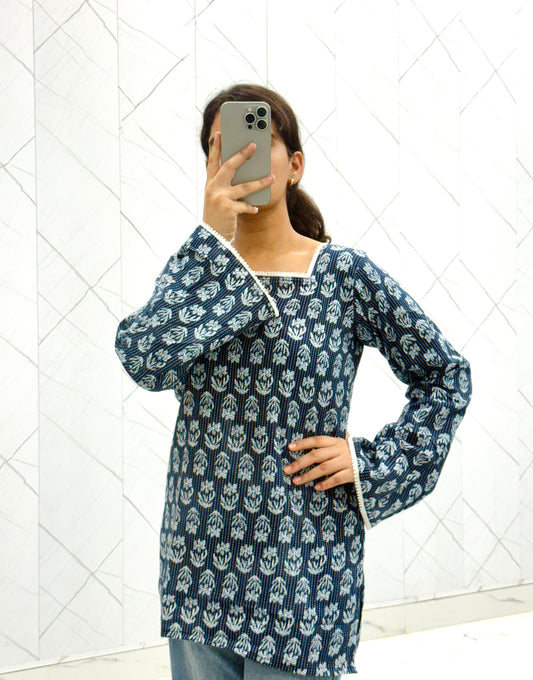 Kantha Navy Blue Balloon Sleeve Straight Kurti